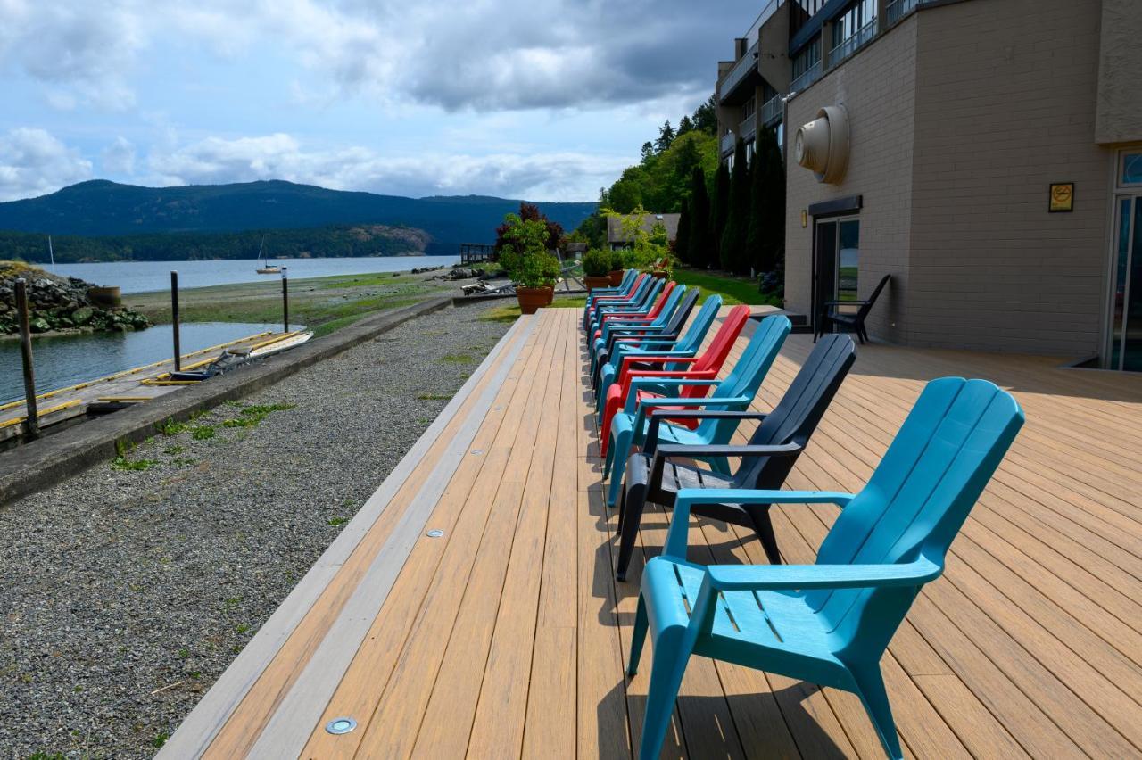 Oceanfront Suites At Cowichan Bay Exterior foto