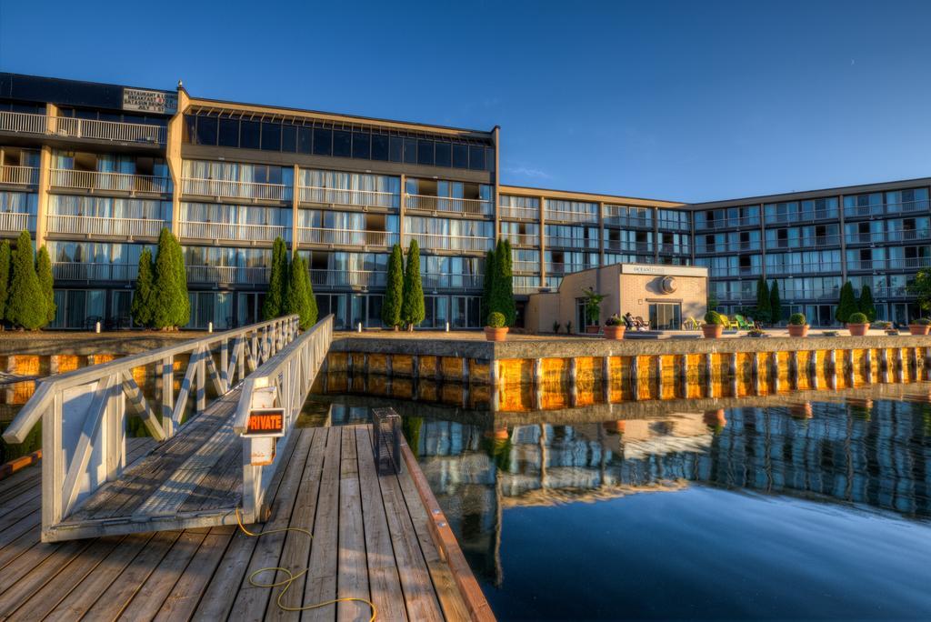Oceanfront Suites At Cowichan Bay Exterior foto