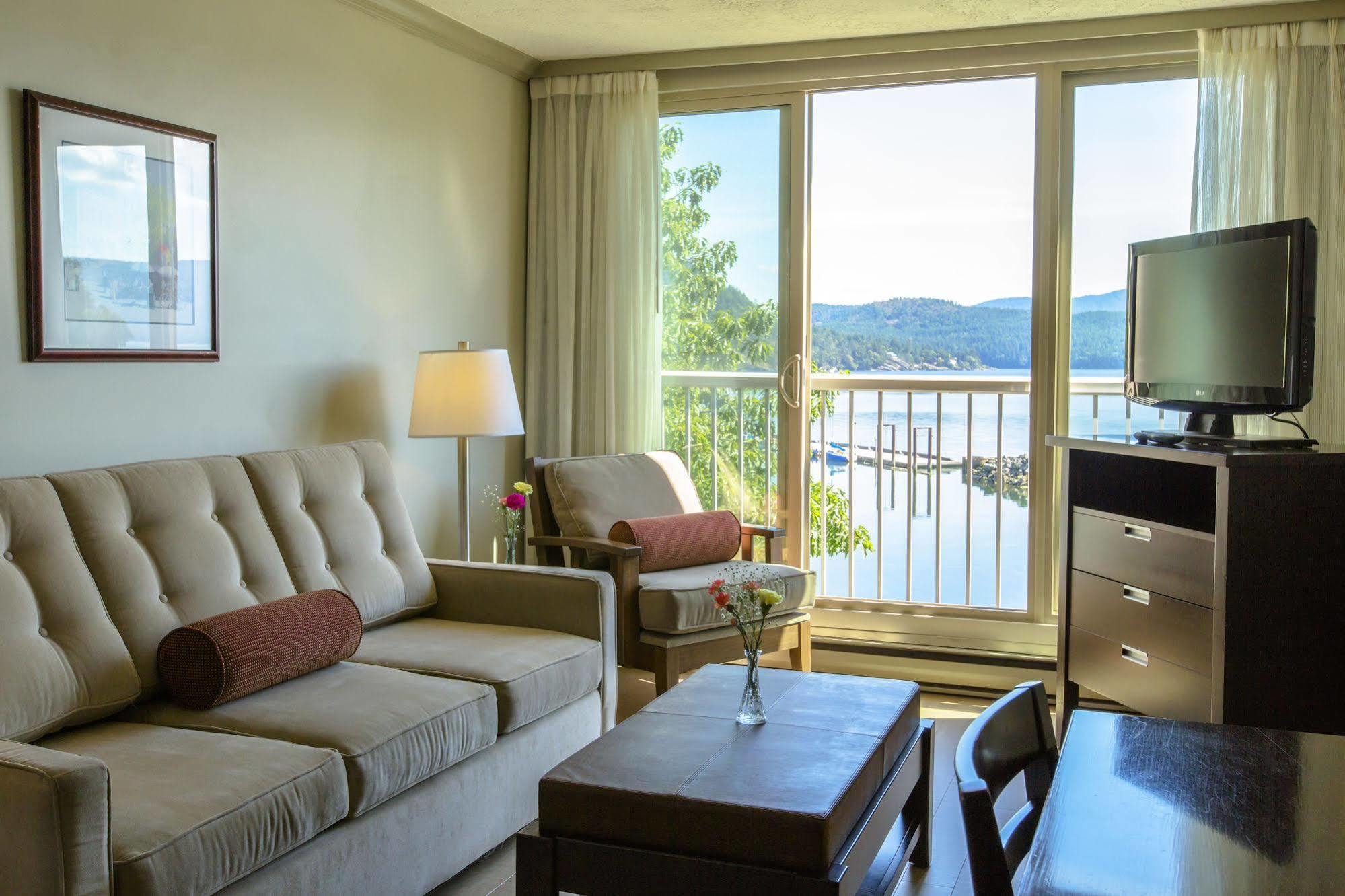 Oceanfront Suites At Cowichan Bay Exterior foto