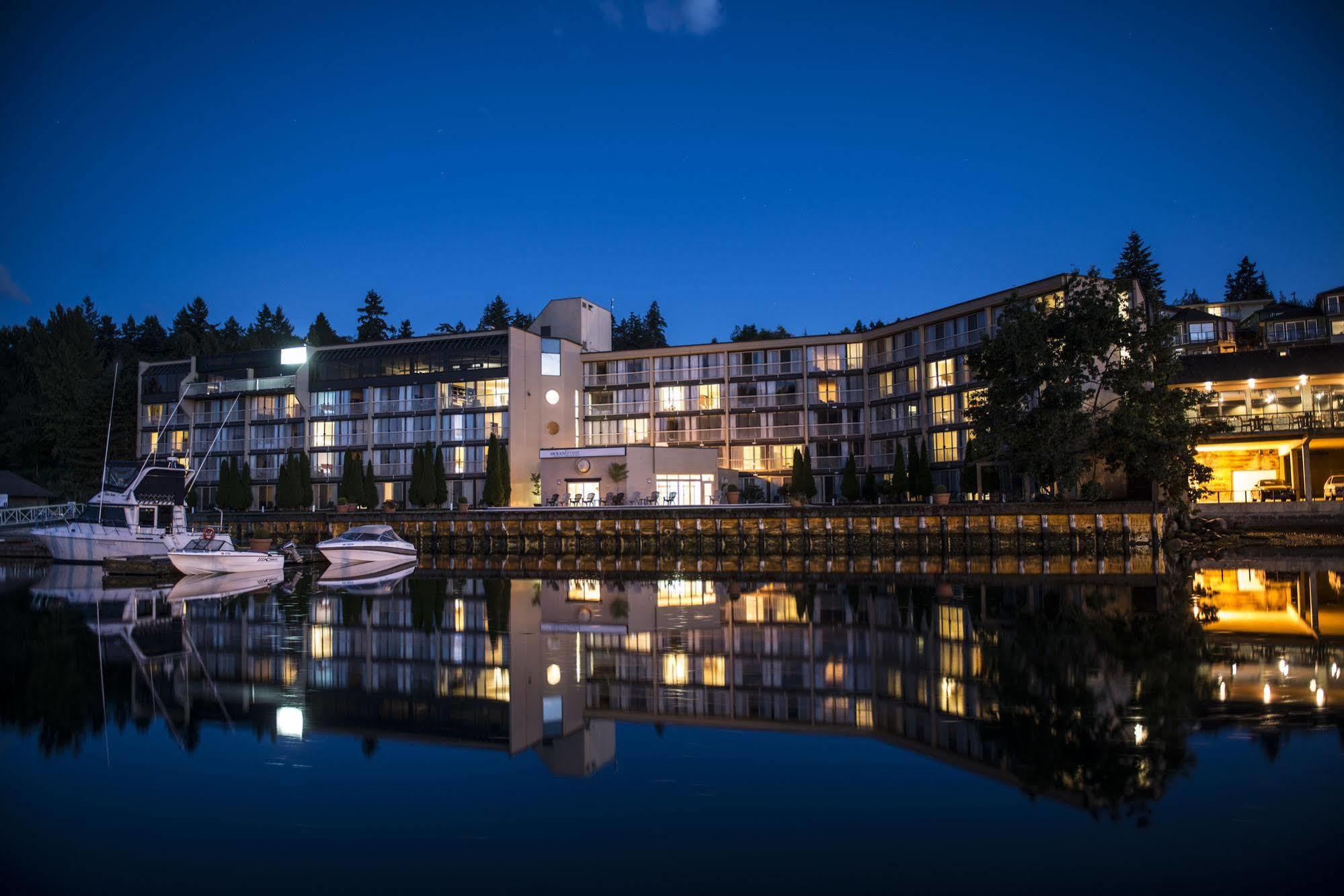 Oceanfront Suites At Cowichan Bay Exterior foto