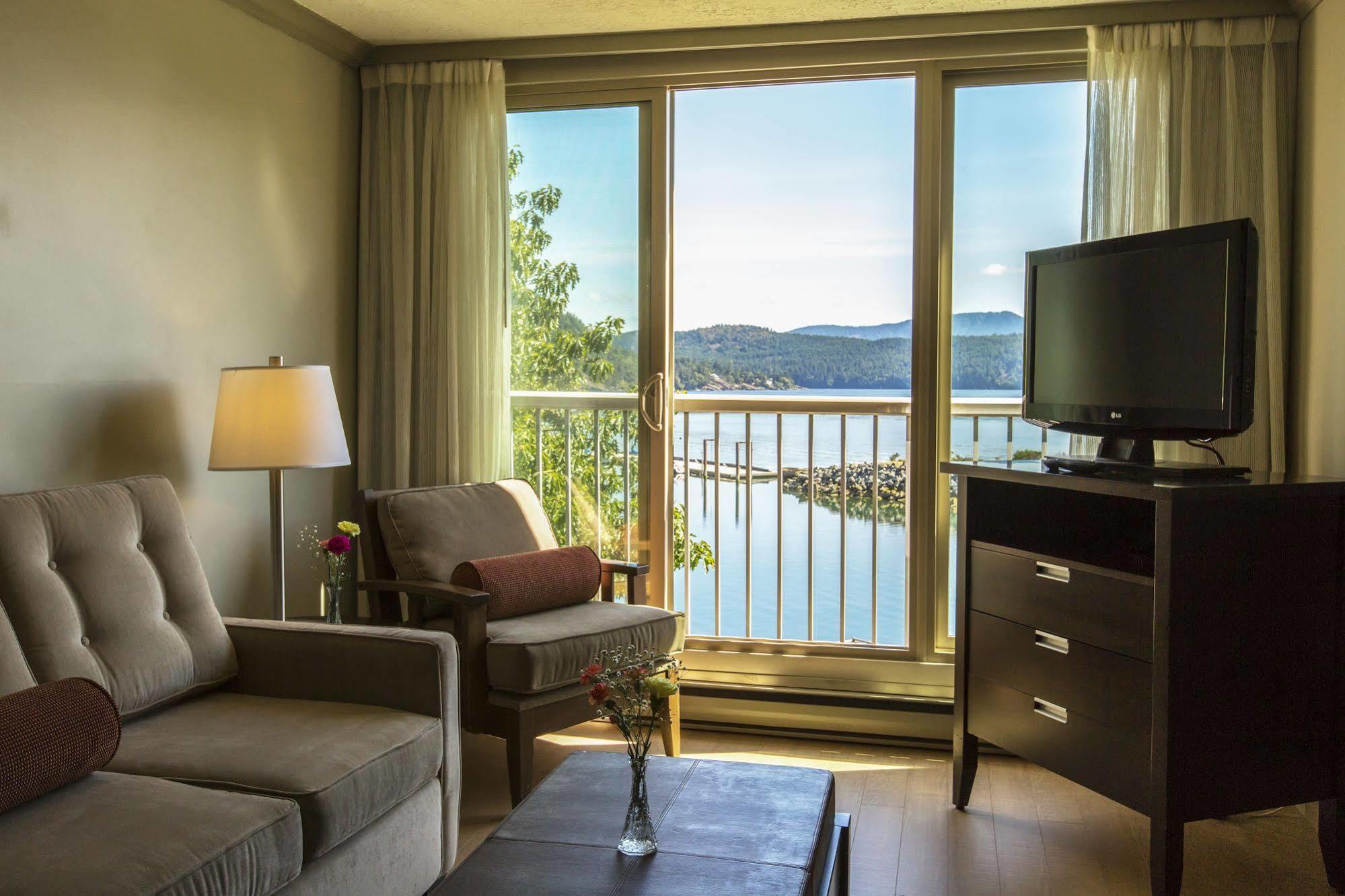 Oceanfront Suites At Cowichan Bay Exterior foto