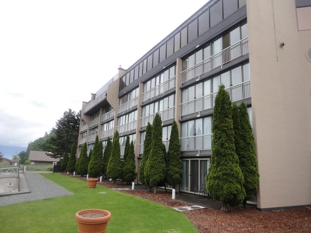 Oceanfront Suites At Cowichan Bay Exterior foto