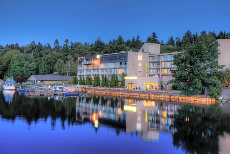 Oceanfront Suites At Cowichan Bay Exterior foto